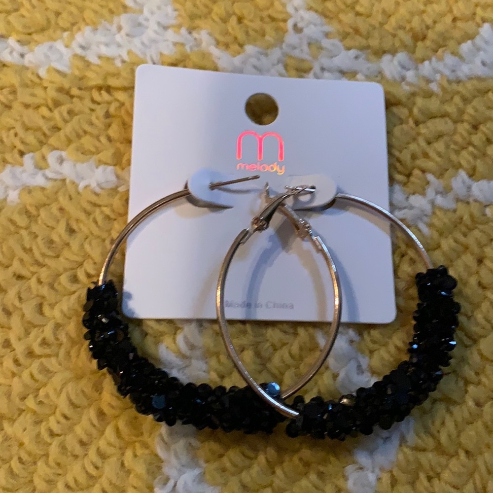 Hooped earrings